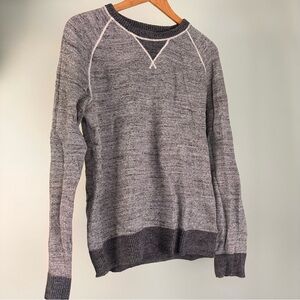 GAP LONG SLEEVE KNITTED SWEATER